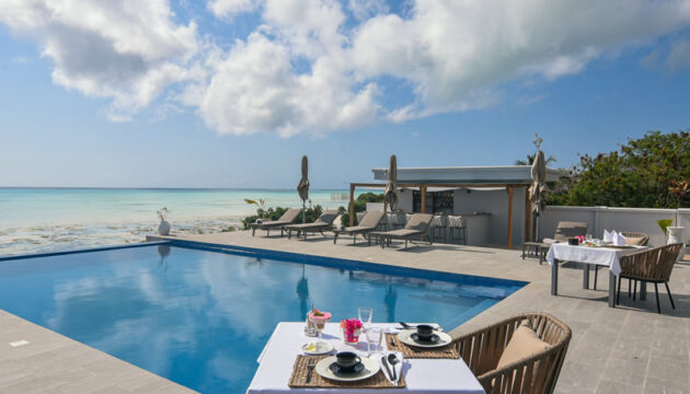 Villa Bluu Zanzibar - pool deck